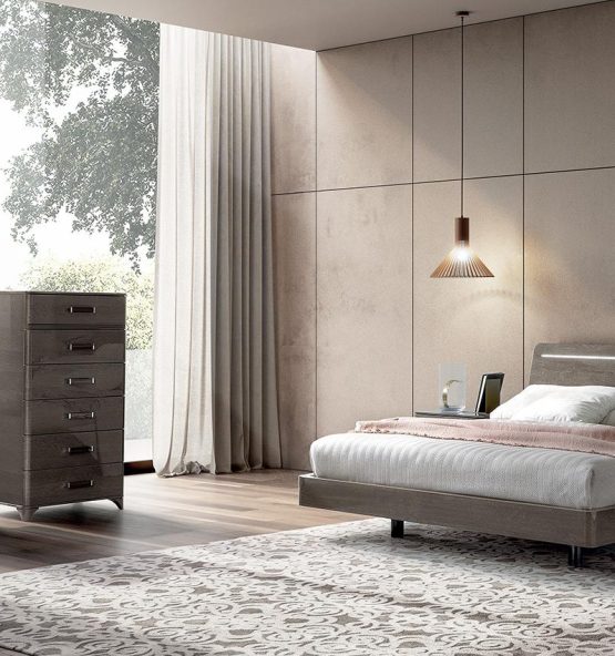 maia gallery2 1700x850 1 555x592